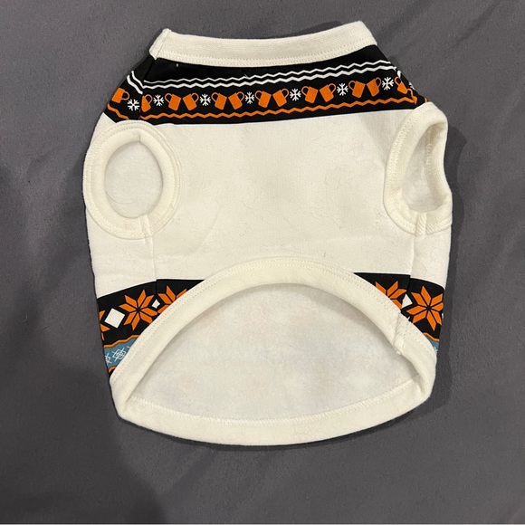 Tito’s Ugly Christmas Sweater 2022 with matching pet sweater - Picture 6 of 7